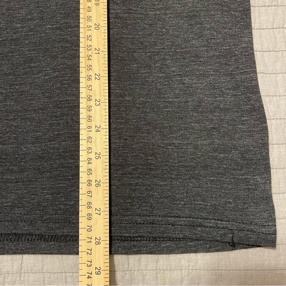 Red Hot Chili Peppers Men T-Shirt Gray Large Rock Concert Tour Graphics - Picture 2 of 5